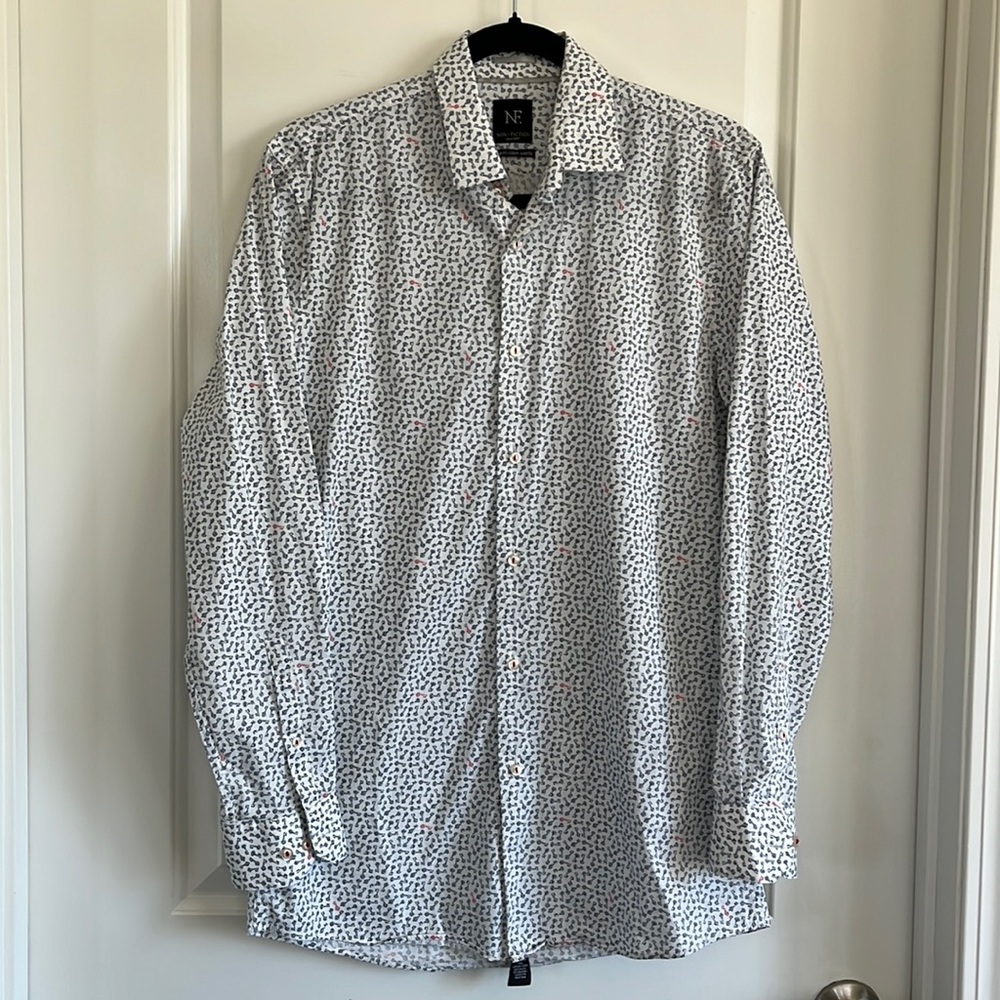Non Fiction slim fit button down dress shirt size small 14-14 1/2"